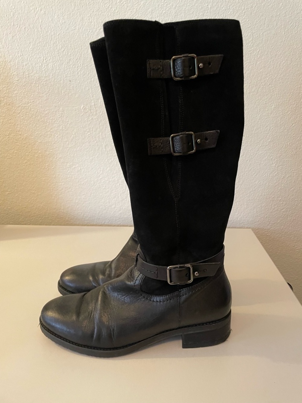 Clark’s Wool Lined Leather Suede Buckle Riding Boots Size 9.5